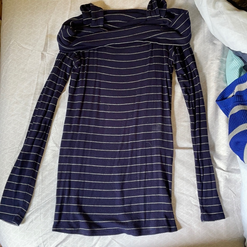 Long sleeve maternity shirt